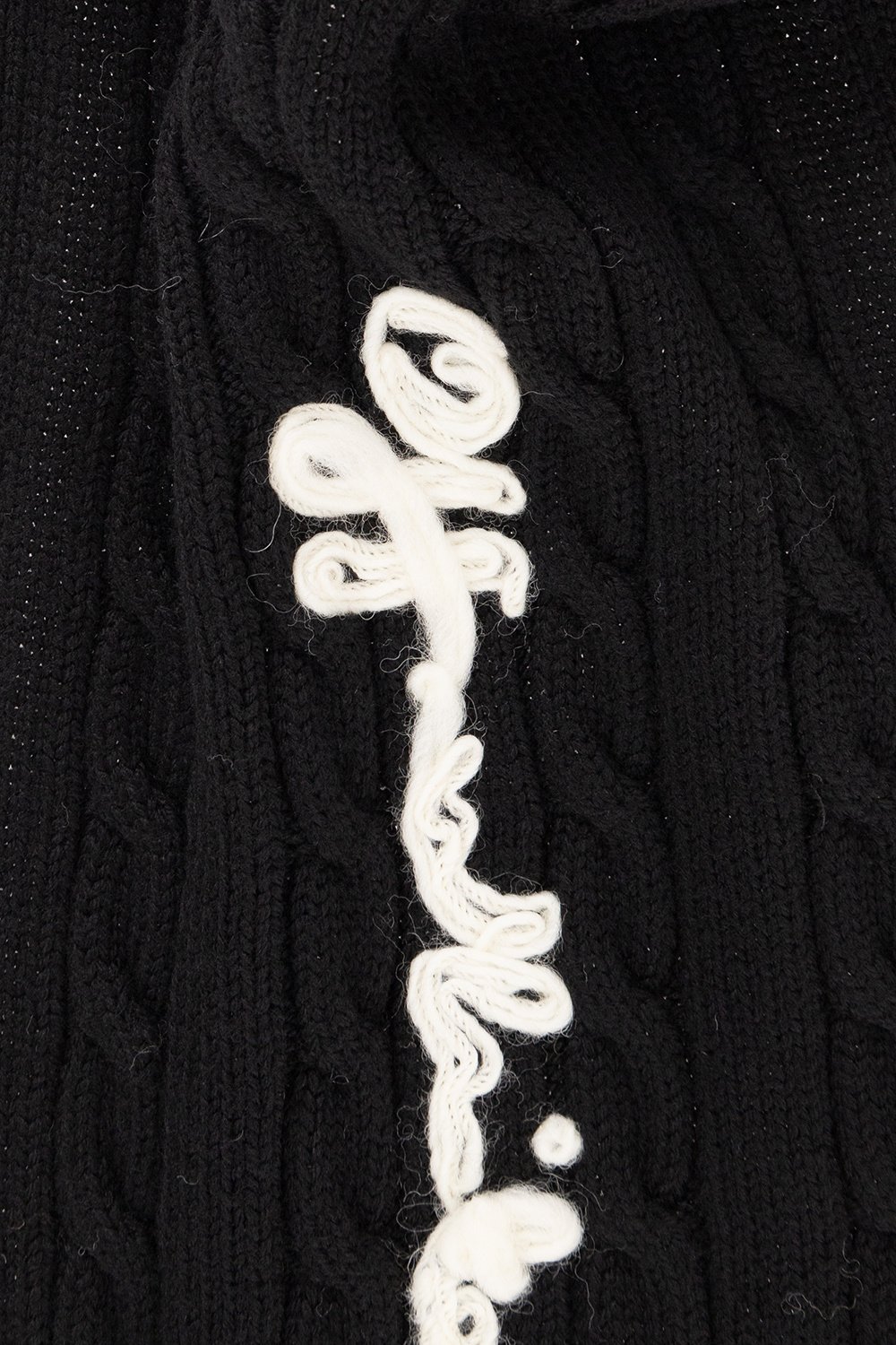 オフホワイト キッズ ロゴ エンブロイダリー ケーブル ニット マフラー