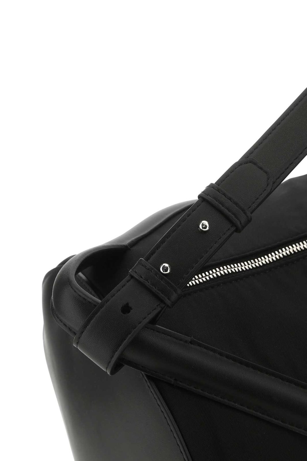 Alexander McQueen Logo Printed Zipped Duffel Bag